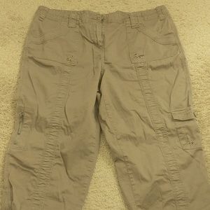 Style & Co Cargo Capri Pants